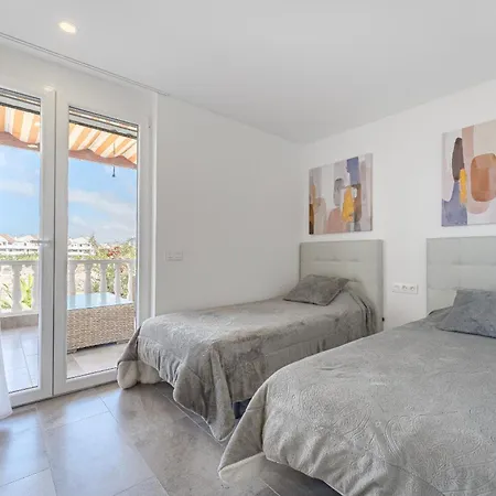 Deluxe Tenerife Cristianos Villa