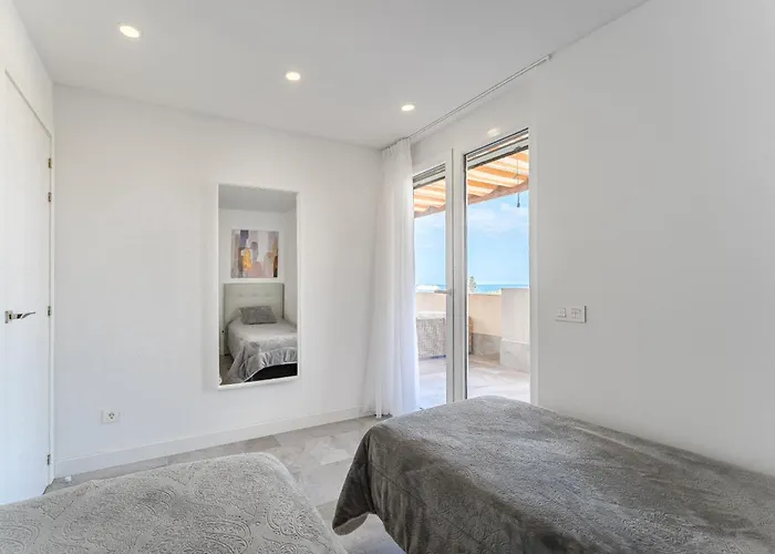 Deluxe Tenerife Cristianos Villa *