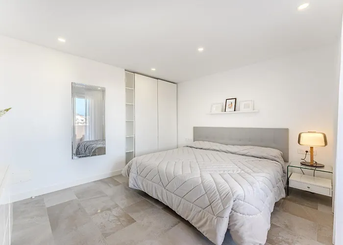 Deluxe Tenerife Cristianos Villa *