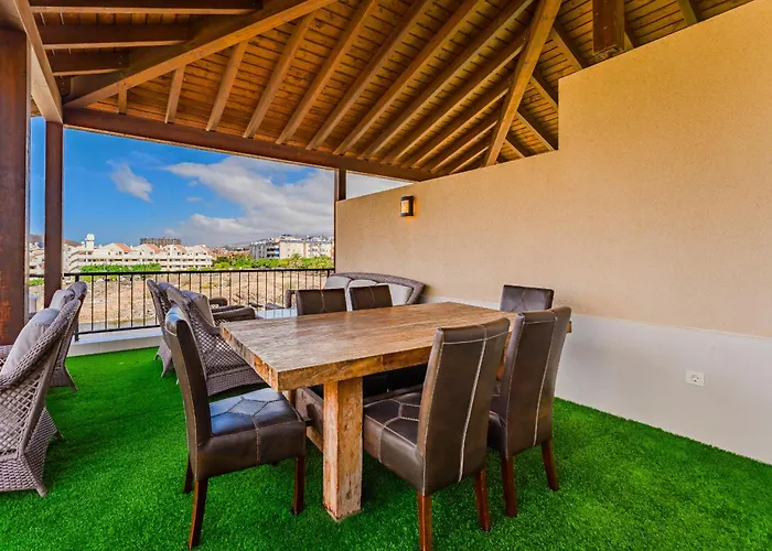 Deluxe Tenerife Cristianos * לוס כריסטיאנוס